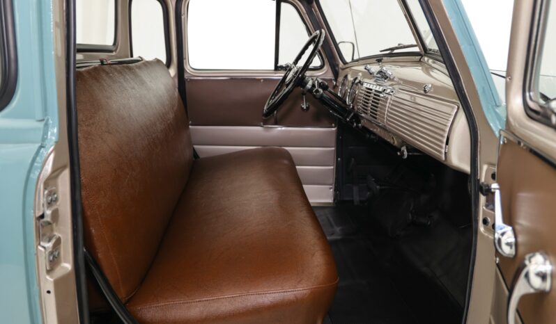 
								1952 Chevrolet 3100 5 Window full									