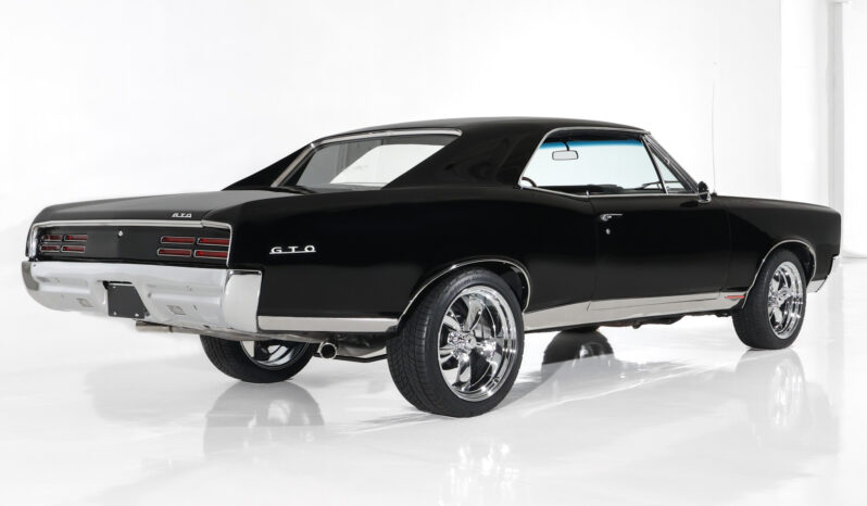 
								1967 Pontiac GTO full									
