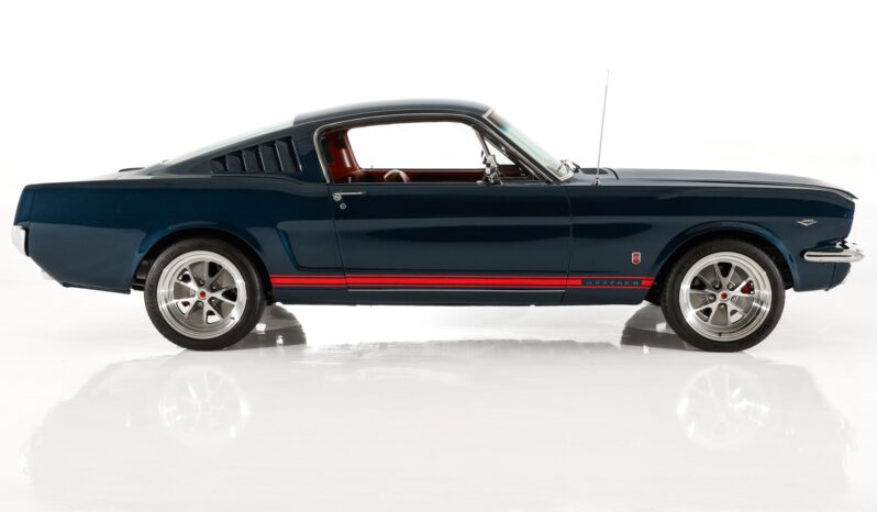
								1966 Ford Mustang Fastback full									